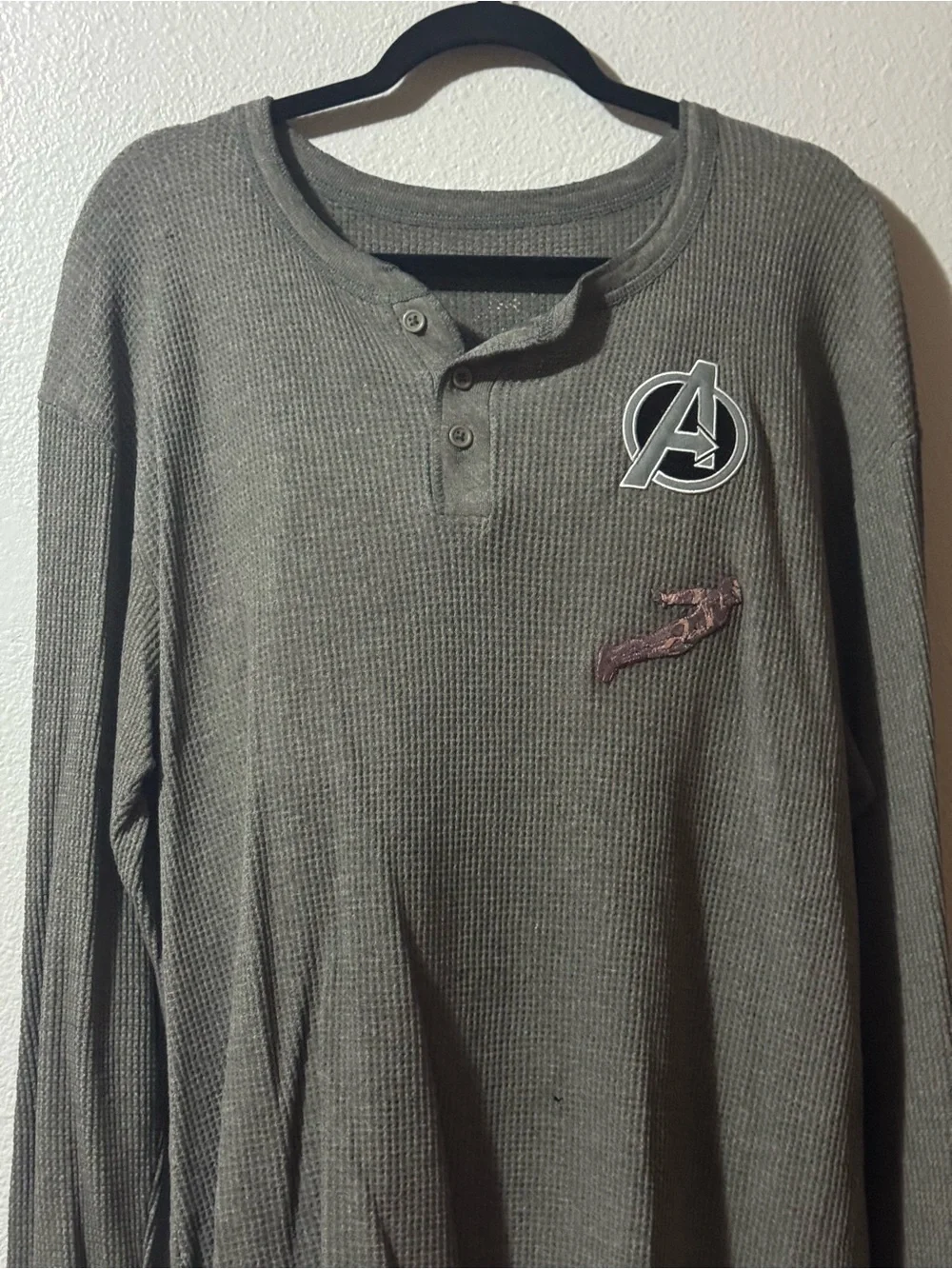 Avengers Dark Grey Waffle “Roadie’s Henley” Size XL - Picture 4 of 8